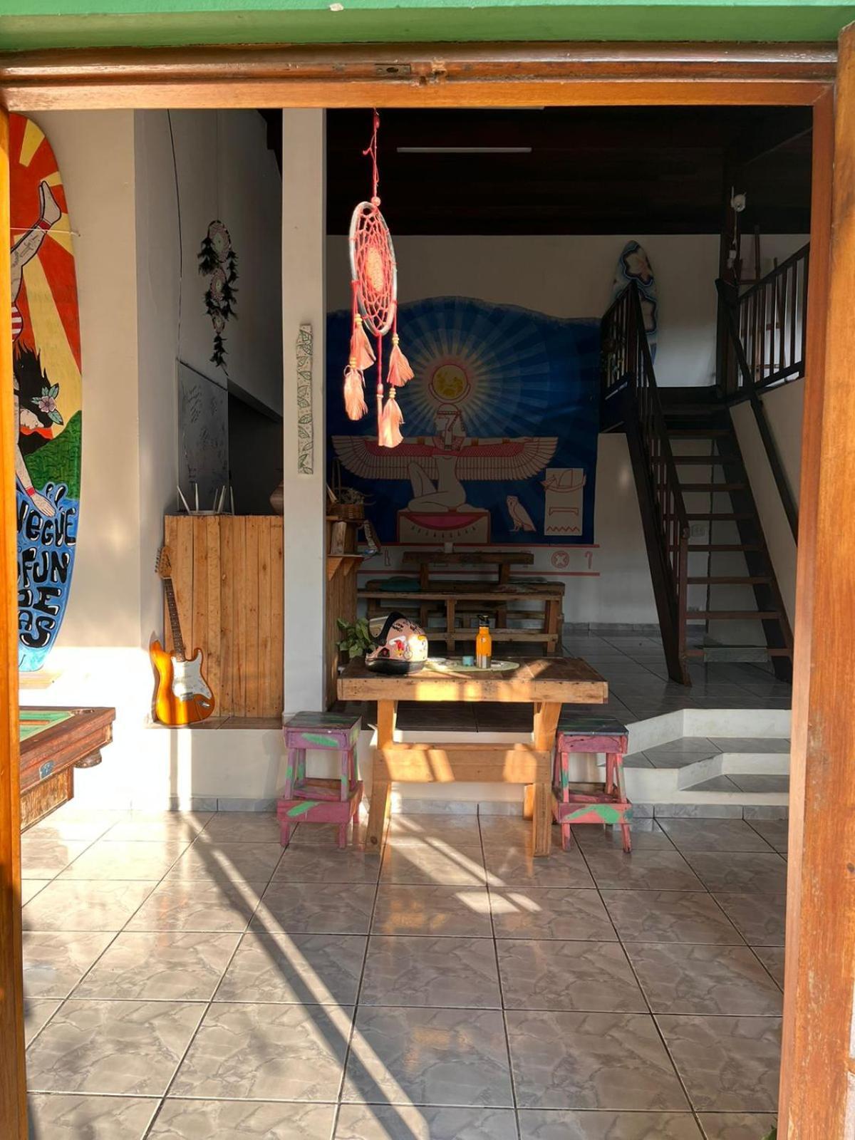 Da Lua Hostel Ubatuba Buitenkant foto