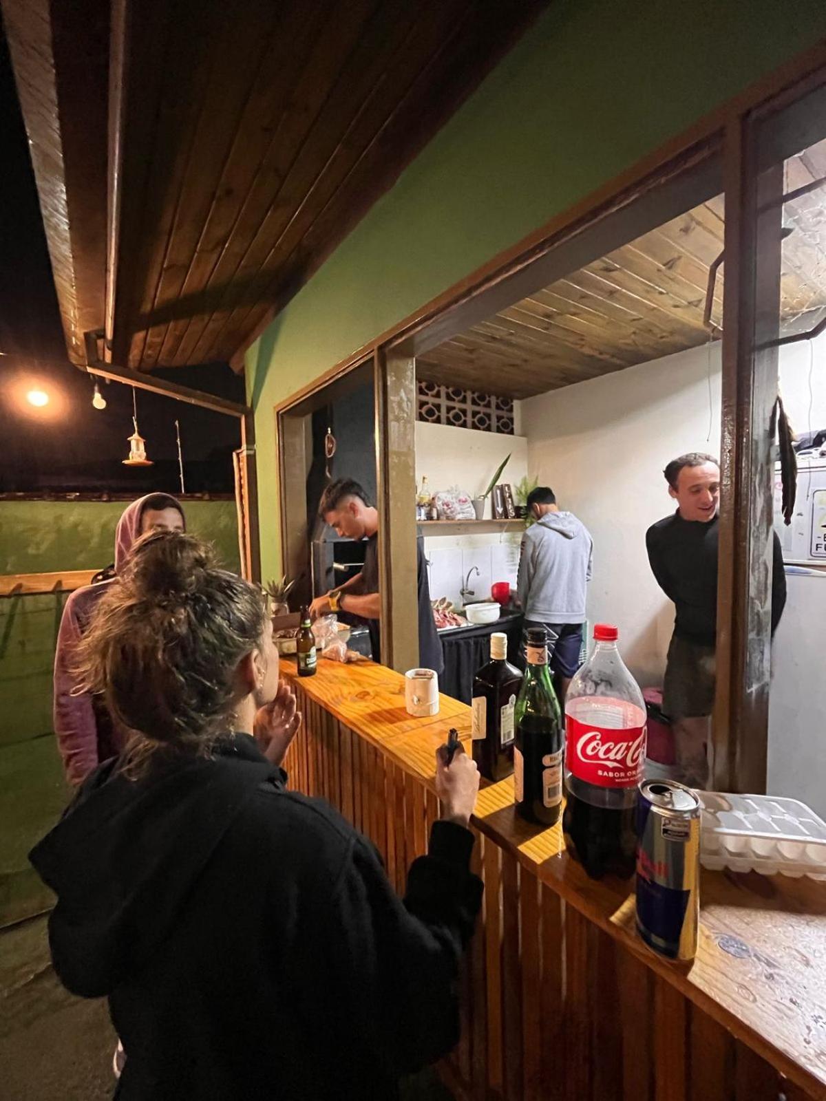 Da Lua Hostel Ubatuba Buitenkant foto