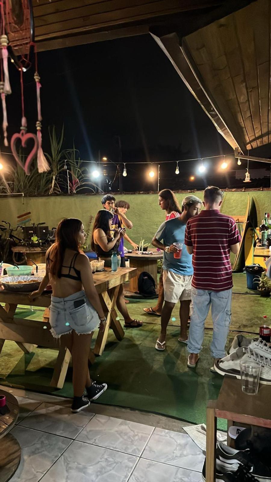 Da Lua Hostel Ubatuba Buitenkant foto