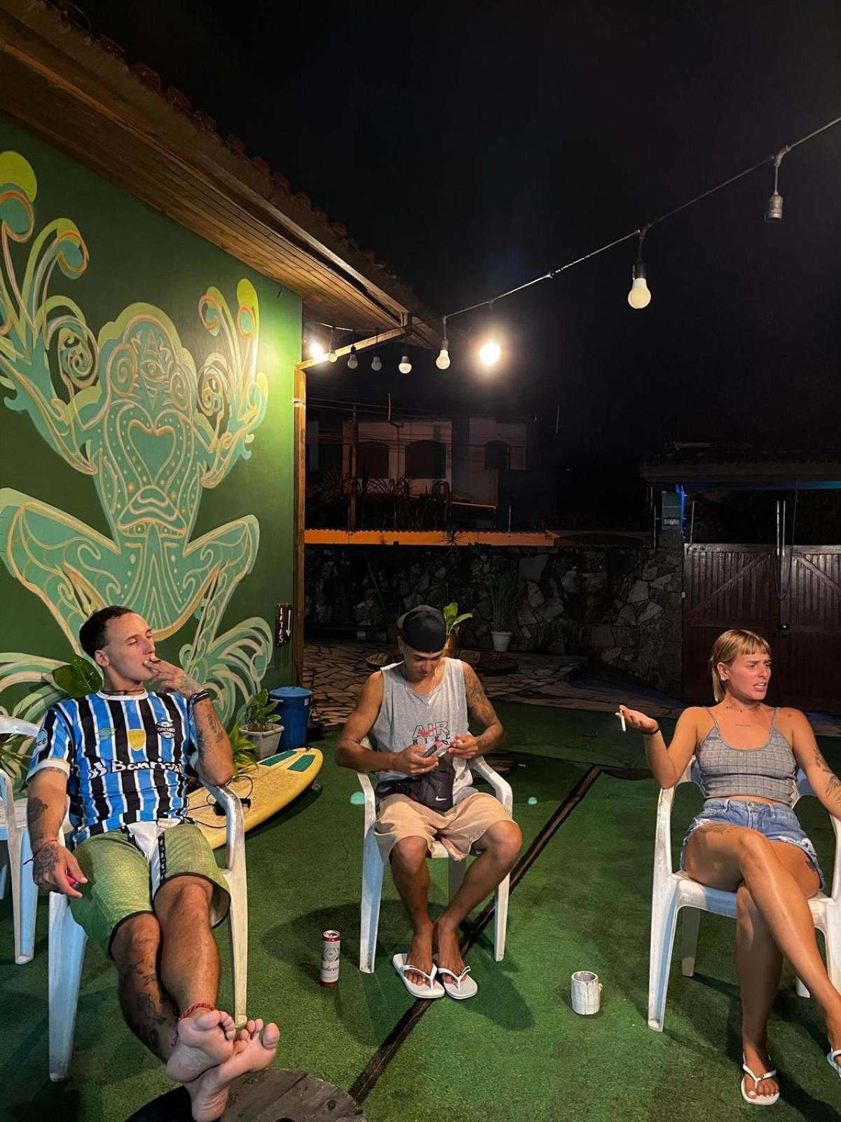Da Lua Hostel Ubatuba Buitenkant foto