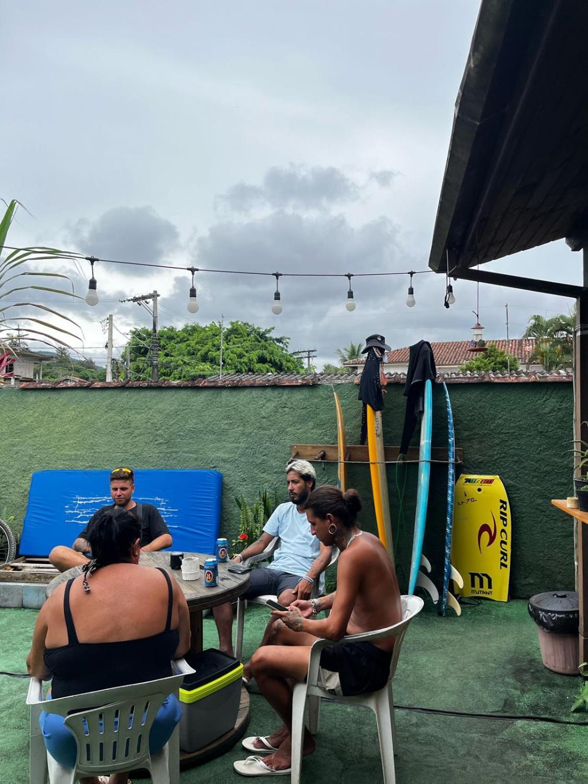 Da Lua Hostel Ubatuba Buitenkant foto