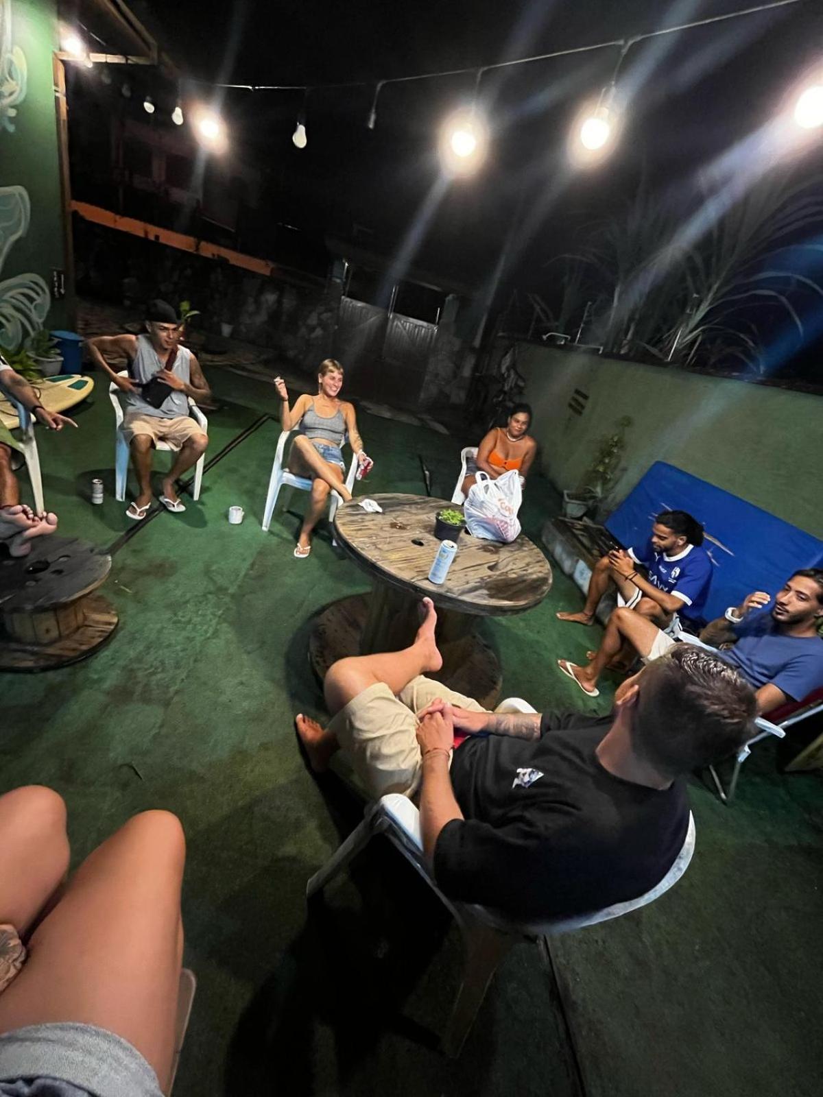 Da Lua Hostel Ubatuba Buitenkant foto