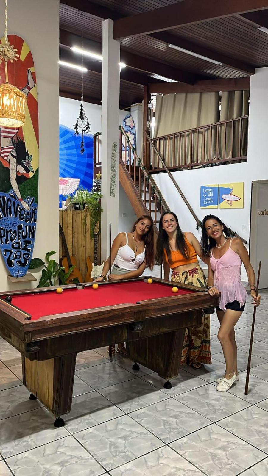 Da Lua Hostel Ubatuba Buitenkant foto